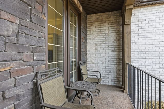 5177 Mountainbrook Cir, Hermitage, TN 37076