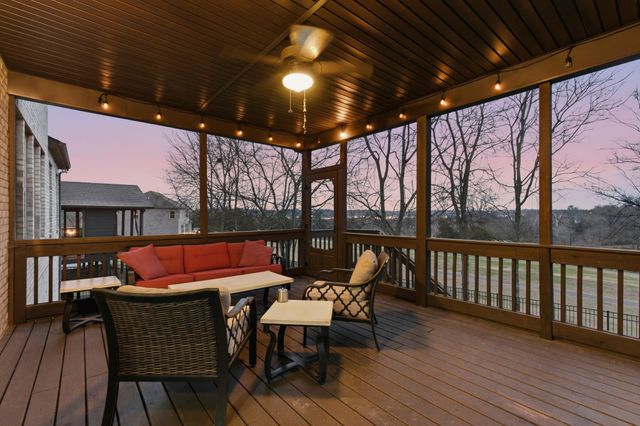 5177 Mountainbrook Cir, Hermitage, TN 37076