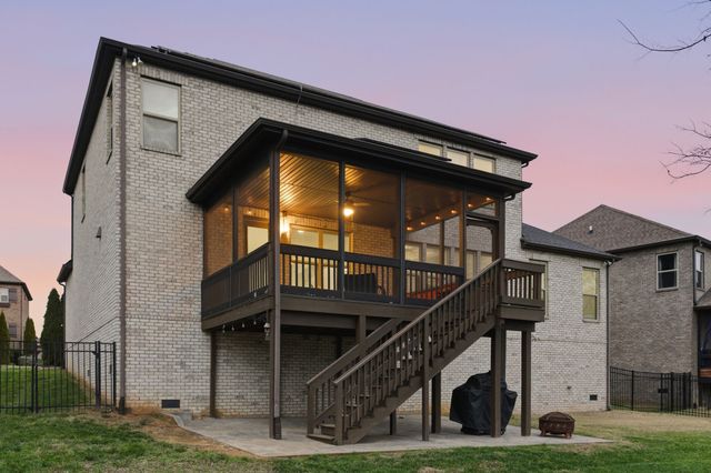 5177 Mountainbrook Cir, Hermitage, TN 37076