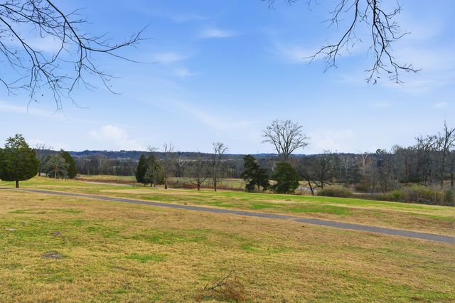 5177 Mountainbrook Cir, Hermitage, TN 37076