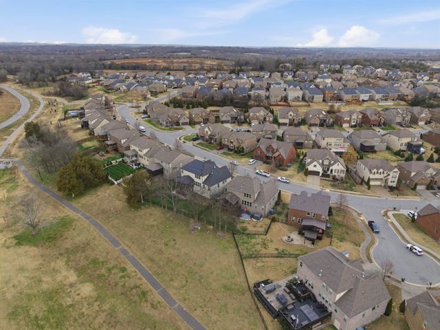 5177 Mountainbrook Cir, Hermitage, TN 37076