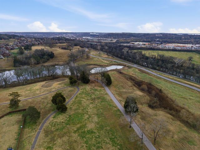 5177 Mountainbrook Cir, Hermitage, TN 37076