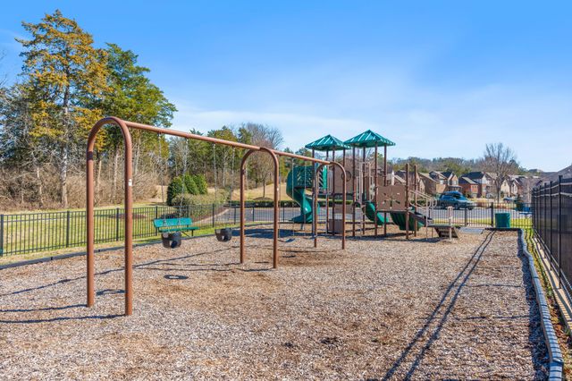 5177 Mountainbrook Cir, Hermitage, TN 37076