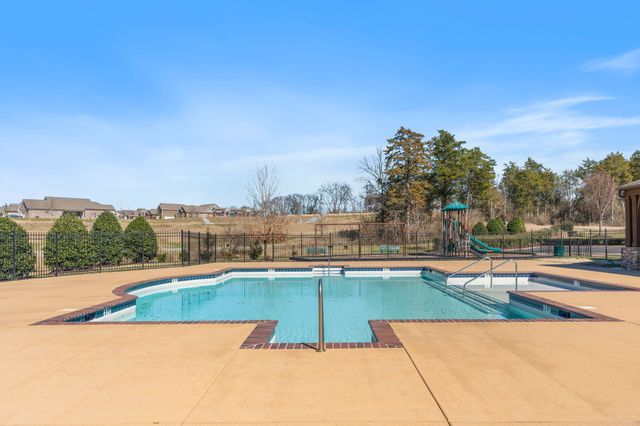 5177 Mountainbrook Cir, Hermitage, TN 37076