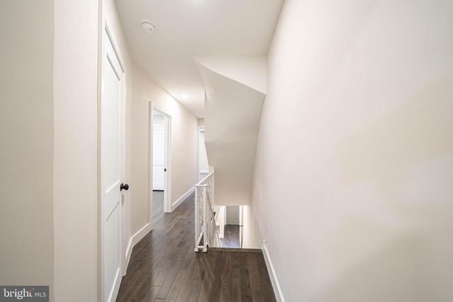 1226 S 6TH ST, Philadelphia, PA 19147