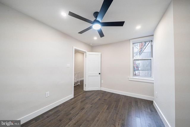 1226 S 6TH ST, Philadelphia, PA 19147