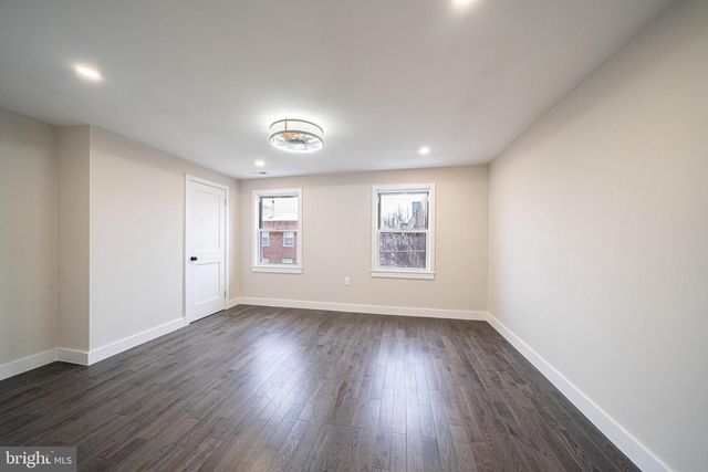 1226 S 6TH ST, Philadelphia, PA 19147