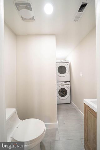 1226 S 6TH ST, Philadelphia, PA 19147