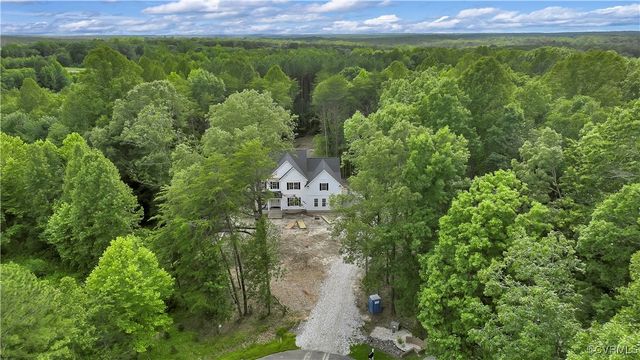 2935 Royal Virginia Ct, Louisa, VA 23093