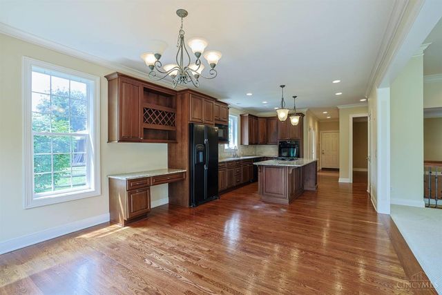 7919 Mitchell Farm Lane, Montgomery, OH 45242
