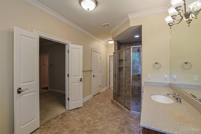 7919 Mitchell Farm Lane, Montgomery, OH 45242