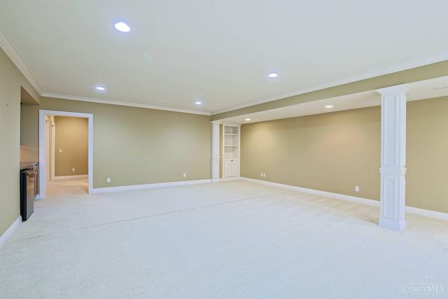 7919 Mitchell Farm Lane, Montgomery, OH 45242