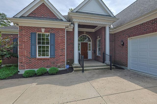 7919 Mitchell Farm Lane, Montgomery, OH 45242
