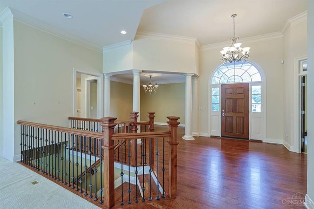 7919 Mitchell Farm Lane, Montgomery, OH 45242