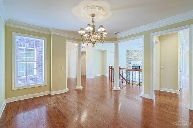 7919 Mitchell Farm Lane, Montgomery, OH 45242