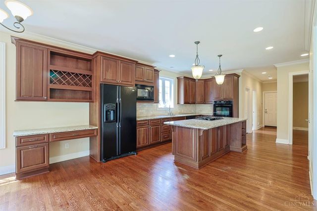7919 Mitchell Farm Lane, Montgomery, OH 45242