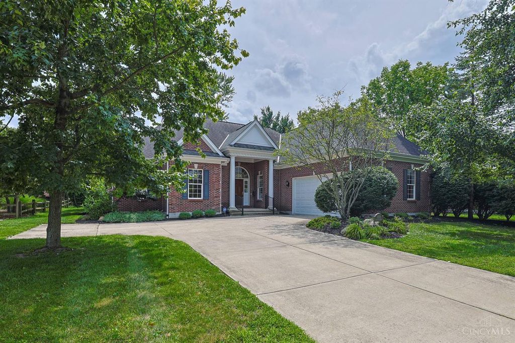 7919 Mitchell Farm Lane, Montgomery, OH 45242