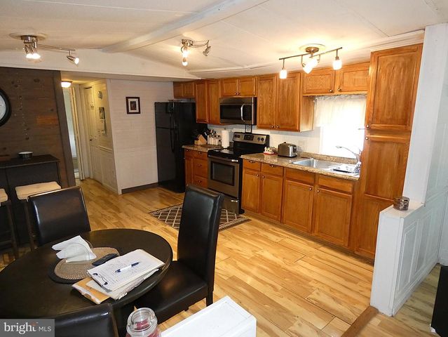 36 DALLAS DR, Grantville, PA 17028