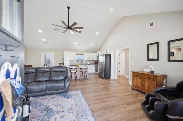 450 Wyldwood Way, Berea, KY 40403