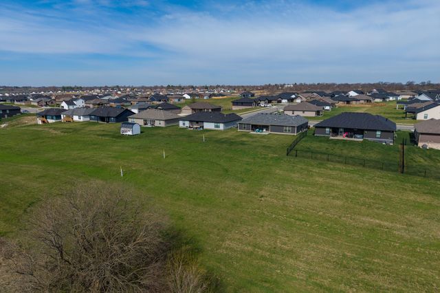 450 Wyldwood Way, Berea, KY 40403