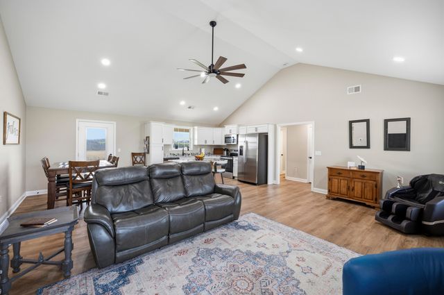 450 Wyldwood Way, Berea, KY 40403