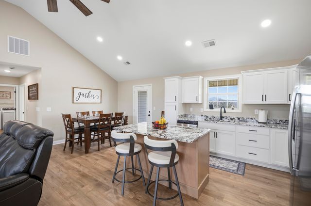 450 Wyldwood Way, Berea, KY 40403