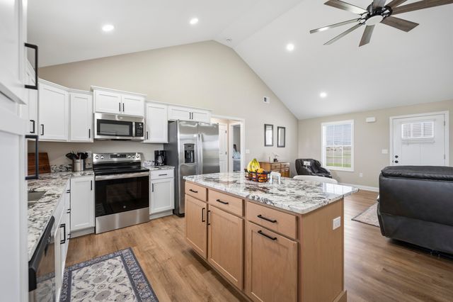 450 Wyldwood Way, Berea, KY 40403