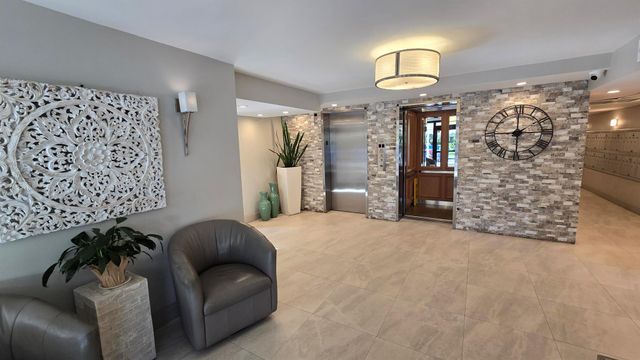 575 Oaks Lane 509, Pompano Beach, FL 33069