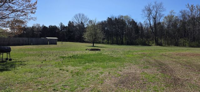 2004 Cody Dr, Lebanon, TN 37087