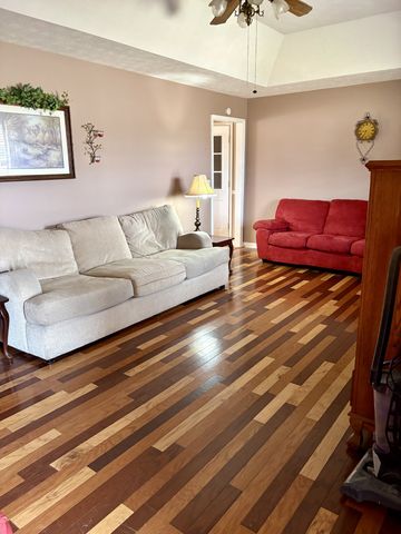 2004 Cody Dr, Lebanon, TN 37087