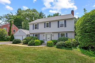 125 Pleasantview Avenue, Longmeadow, MA 01106