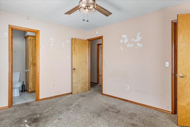 2916 W Chestnut Street, Springfield, MO 65803