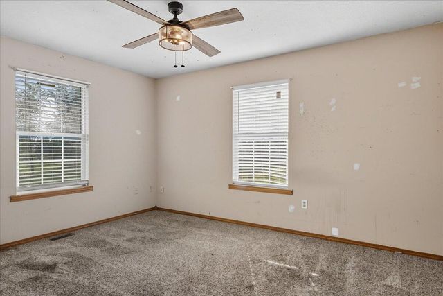 2916 W Chestnut Street, Springfield, MO 65803