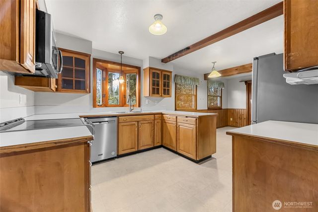 10919 101st Avenue SW, Lakewood, WA 98498