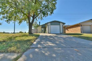 2002 Shadow Street, Norman, OK 73071