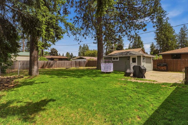 6808 N Stevens St, Spokane, WA 99208