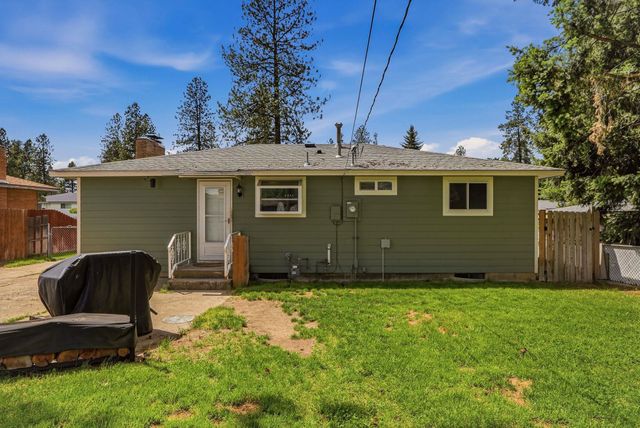 6808 N Stevens St, Spokane, WA 99208