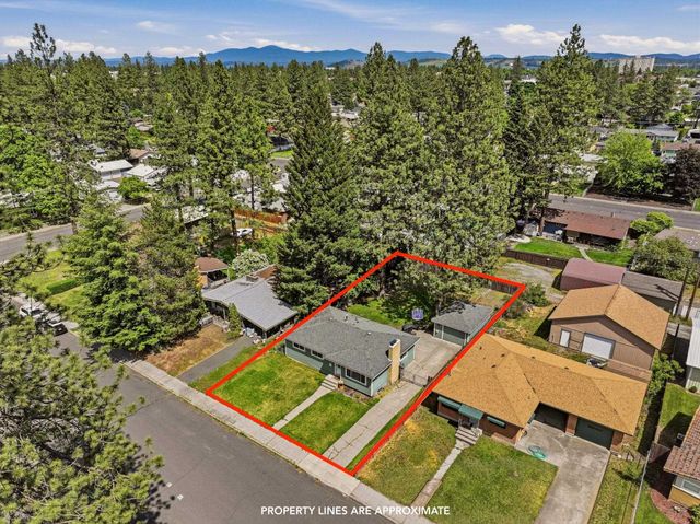 6808 N Stevens St, Spokane, WA 99208