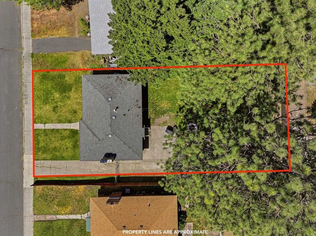 6808 N Stevens St, Spokane, WA 99208