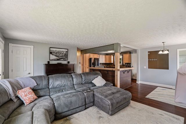 6808 N Stevens St, Spokane, WA 99208