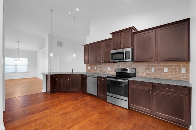 220 Scottish Avenue, Simpsonville, SC 29680