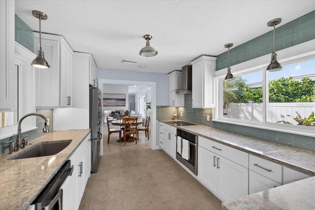 16126 4TH STREET E, Redington Beach, FL 33708