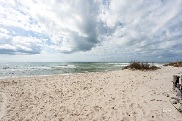 479 E Buchanan Court, Gulf Shores, AL 36542