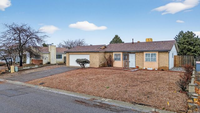 385 Bermuda Drive SE, Rio Rancho, NM 87124