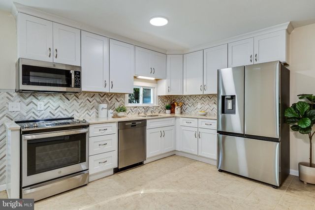 1341 CALVERT BEACH RD, Saint Leonard, MD 20685