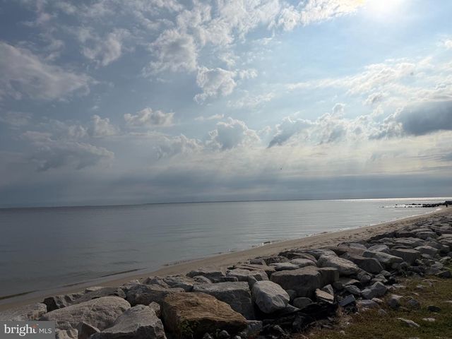 1341 CALVERT BEACH RD, Saint Leonard, MD 20685