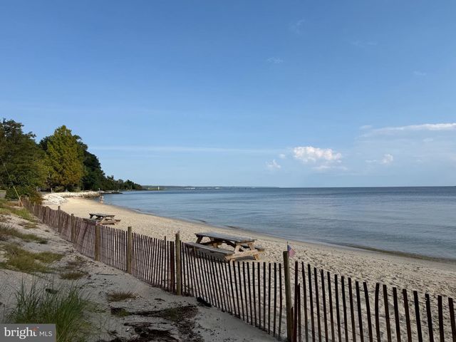 1341 CALVERT BEACH RD, Saint Leonard, MD 20685