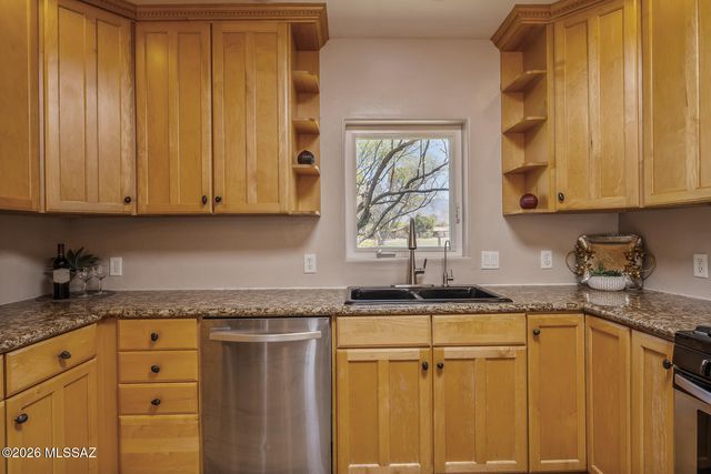 2202 N Conestoga Avenue, Tucson, AZ 85749