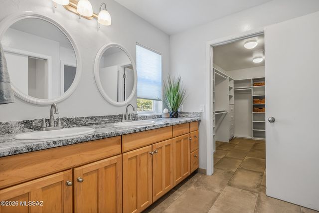 2202 N Conestoga Avenue, Tucson, AZ 85749