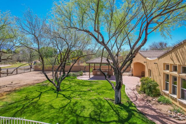 2202 N Conestoga Avenue, Tucson, AZ 85749